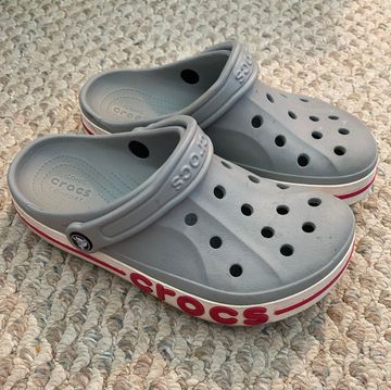 banded crocs