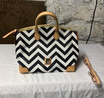 Dooney Bourke Chevron Black And White Purse 72 74 Off