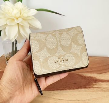 Coach Small Trifold Wallet In Blocked Signature Canvas