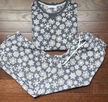 Carole Hochman Women's Pajama Top Pants PJ Snowflake Sleepwear Set Gray  Small - $21 - From Susan