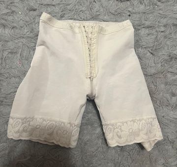 Sol Beauty And Care Butt Lifting Shorts Size M Size M - $75 (44% Off  Retail) - From Claudias