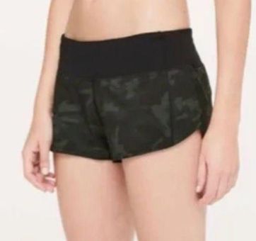 Lululemon speed up 2.5 gator green camo shorts size 8 - $60