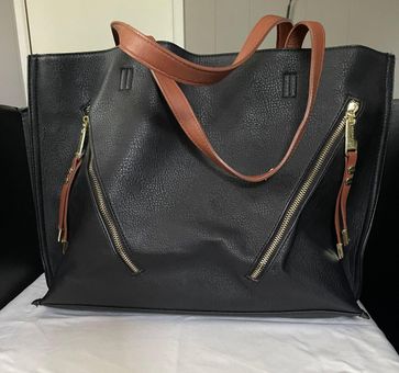 EXTRA LARGE STEVE MADDEN BAG