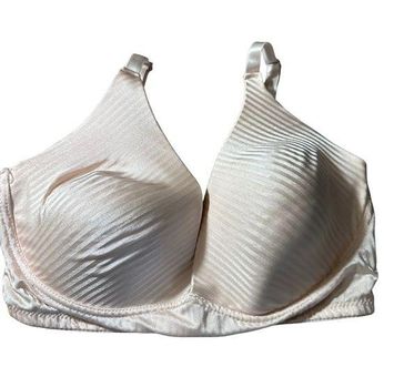 Adrienne Vittadini LIGHT PINK FULL COVERAGE NO WIRE SIZE 38DD BRA - $25 -  From Chrissy