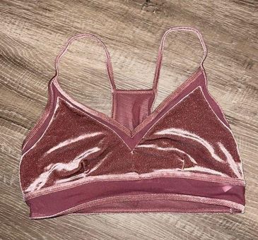 Alo Yoga Alo pink velour sports bra, size Large - $15 - From Emma