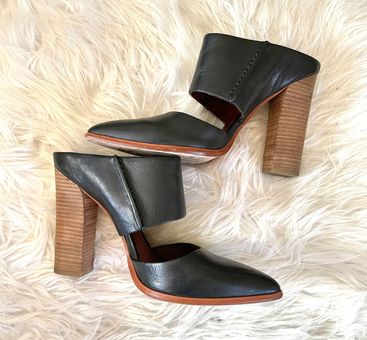 Coach alexis deals mule