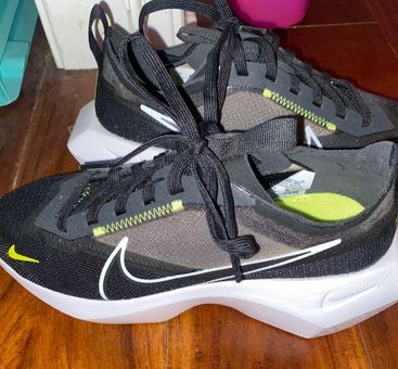 Nike NWOT Shoes Vista Lite Black Size 7 55 45 Off Retail