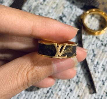 Louis Vuitton LV Signet Ring Monogram Ring Men LVlogo Lsize Gunmetallic   ASA College Florida