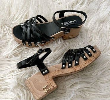 Chanel Cruise 2018 Collection Interlocking CC Logo Sandals Black