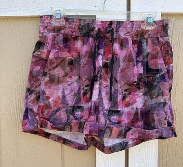 Purple lululemon women's shorts size 8
