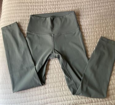 Lululemon Wunder Under luxtreme 25” grey sage Green Size 6