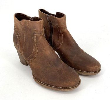 Clarks on sale carleta boots