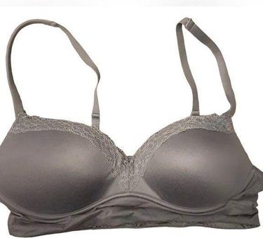 Victoria's Secret Victoria Secret Bra Size 38B - $19 - From Chalice