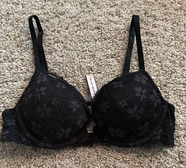 Victoria's Secret Bra size 32B - $11 (72% Off Retail) - From Celeste