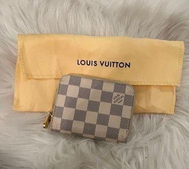 Louis Vuitton Wallet White Size One Size - $200 (70% Off Retail) - From  Evellyn