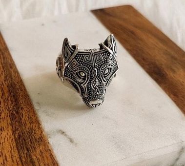 Amazon.com: Vintage Viking Northern Ireland Celtics Knot Wolf Ring For Men  Women Stainless Steel Nordic Rings Fashion Jewelry Gift P04E9 (Black-11) :  Clothing, Shoes & Jewelry
