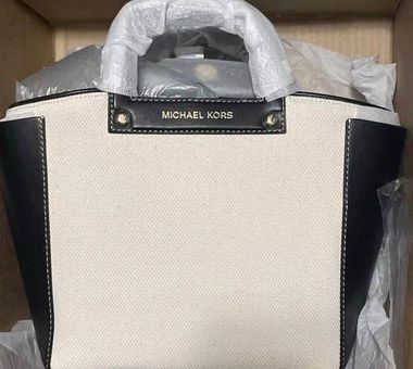 Michael kors 2025 clara tote