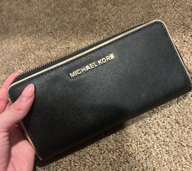 Michael Kors Wallets