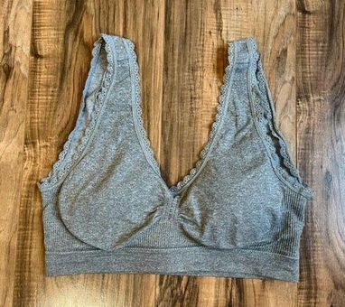 Daisy Fuentes large grey bra Gray - $22 - From Brittany