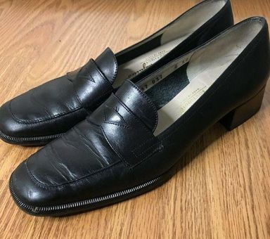 Size 6 Black Salvatore Ferragamo Shoes