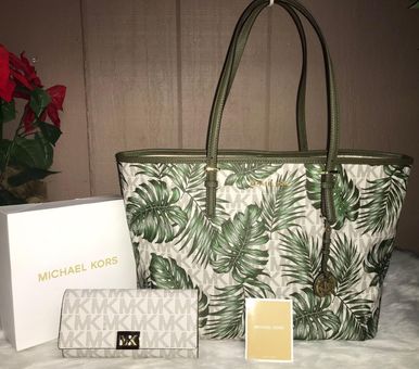Michael Kors Large Tote RARE Leaf Print Multiple 498 28 Off