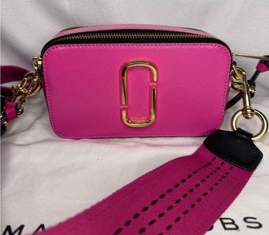 Marc Jacobs Fuchsia Snapshot Bag in Pink