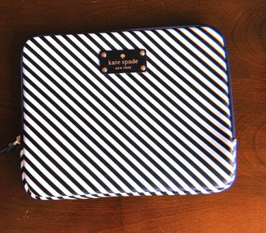 Kate Spade Protective Folio for iPad 9 / 8 / 7 Gen (10.2-in) - Leopard -  Walmart.com