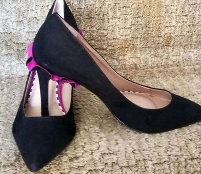 Betsey johnson sales black pumps