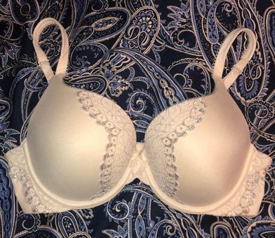 Victoria's Secret Body By Victoria Push-up Bra White Size M - $25 (54% Off  Retail) - From Jenna