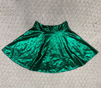 Holographic green skirt top