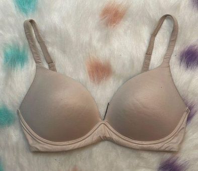 5 Victoria Secret No Wire Sans Armature Bra