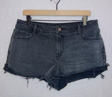 Arizona Jeans Arizona Jean Co. Black Wash Denim High Rise Shortie Shorts  size 13 - $10 - From Autumn