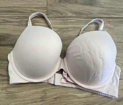 Brand new Victoria's Secret bra size 34DDD it has