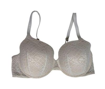 Victoria’s Secret bra 40D, body by Victoria lined perfect coverage