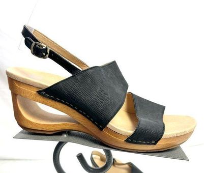 Dansko Women s Tamia Wedge Sandal Black Ivory Size 42 US