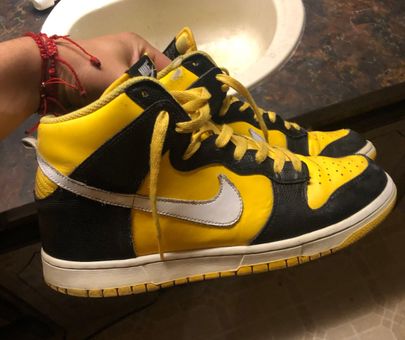 nike dunk high varsity maize 2011