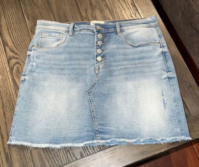 Kensie JEANS Distressed Denim Mini 