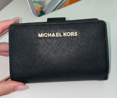 Michael Kors Wallets