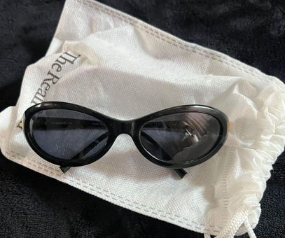 Selling your chanel sunglasses?