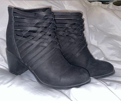 Apt 9 black boots cheap