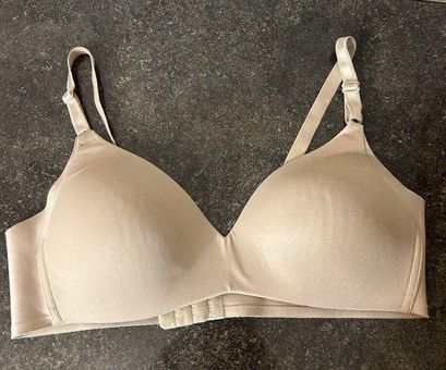 Warners 34B Nude Wireless No Side Effects Bra 01056 Beige Size undefined -  $10 - From Sahara