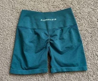 2 alphalete amplify shorts Small