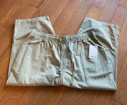 Breckenridge NWT Cotton Capri Pants Large Cropped Green - $20 (52% Off  Retail) - From Alli