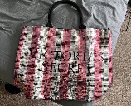 victoria's secret weekender tote