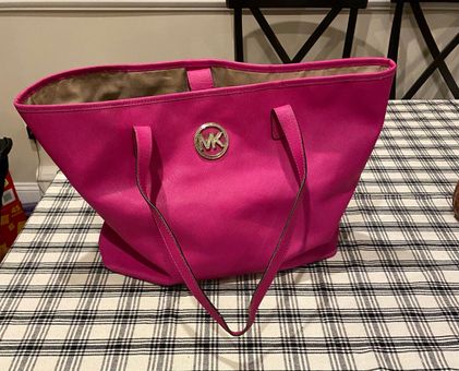 Hot pink michael store kors tote bag