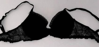 Calvin Klein Padded Underwire Bra White Lace RN13968 34b Size undefined -  $9 - From Christine