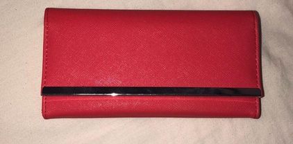 Guang Tong Red Leather Wallet