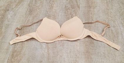 Victoria's Secret Beige Bra Size 34C - $13 - From Frumi