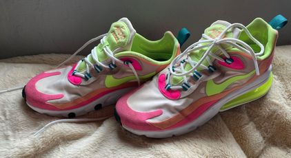 Wmns Air Max 270 React 'Pink Volt