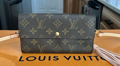Louis Vuitton Sarah Monogram Wallet on Chain Cute